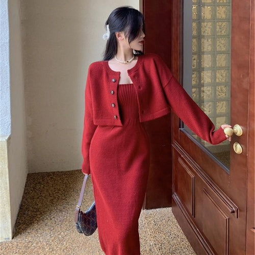 Robe tricotée pour femmes avec cardigan assorti et design à boutons Chic & Stil