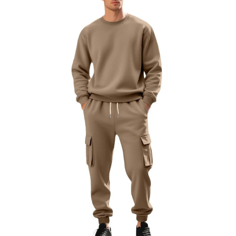Leisurewear for men with practical pockets and elastic waist Lune London