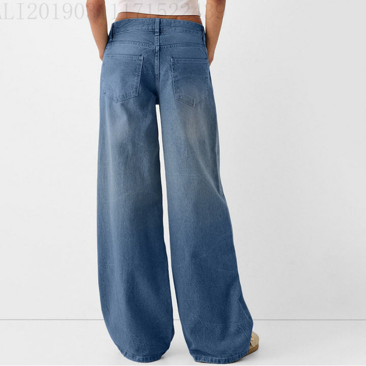 Loose-fitting high-waisted denim pants for women with classic pockets Lune London