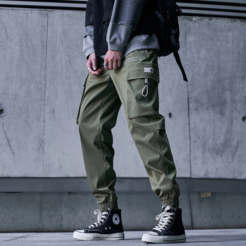 Trendy cargo pants for men with versatile pockets and ergonomic fit Lune London