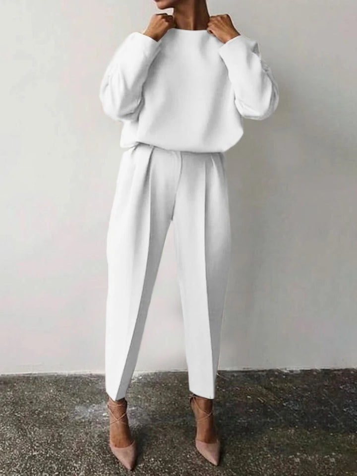 Women Casual Two Piece Set with Loose Fit and Chic Stylish Details