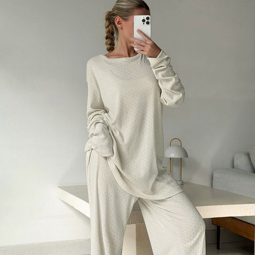Ladies chic and stylish leisure outfit