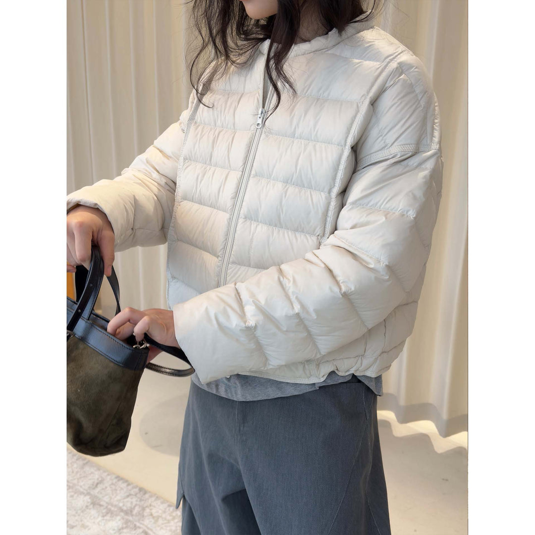 Women Lightweight Quilted Short Jacket with Boxy Silhouette and Full Zip Amarae