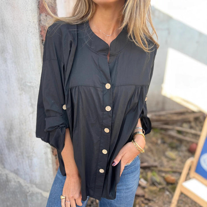 Cotton blouse for women with button closure and comfortable fit Amarae