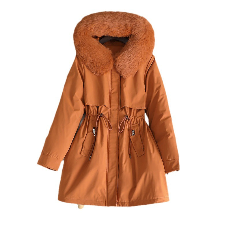 Fashionable women's winter coat with removable faux fur collar and practical pockets Lune London