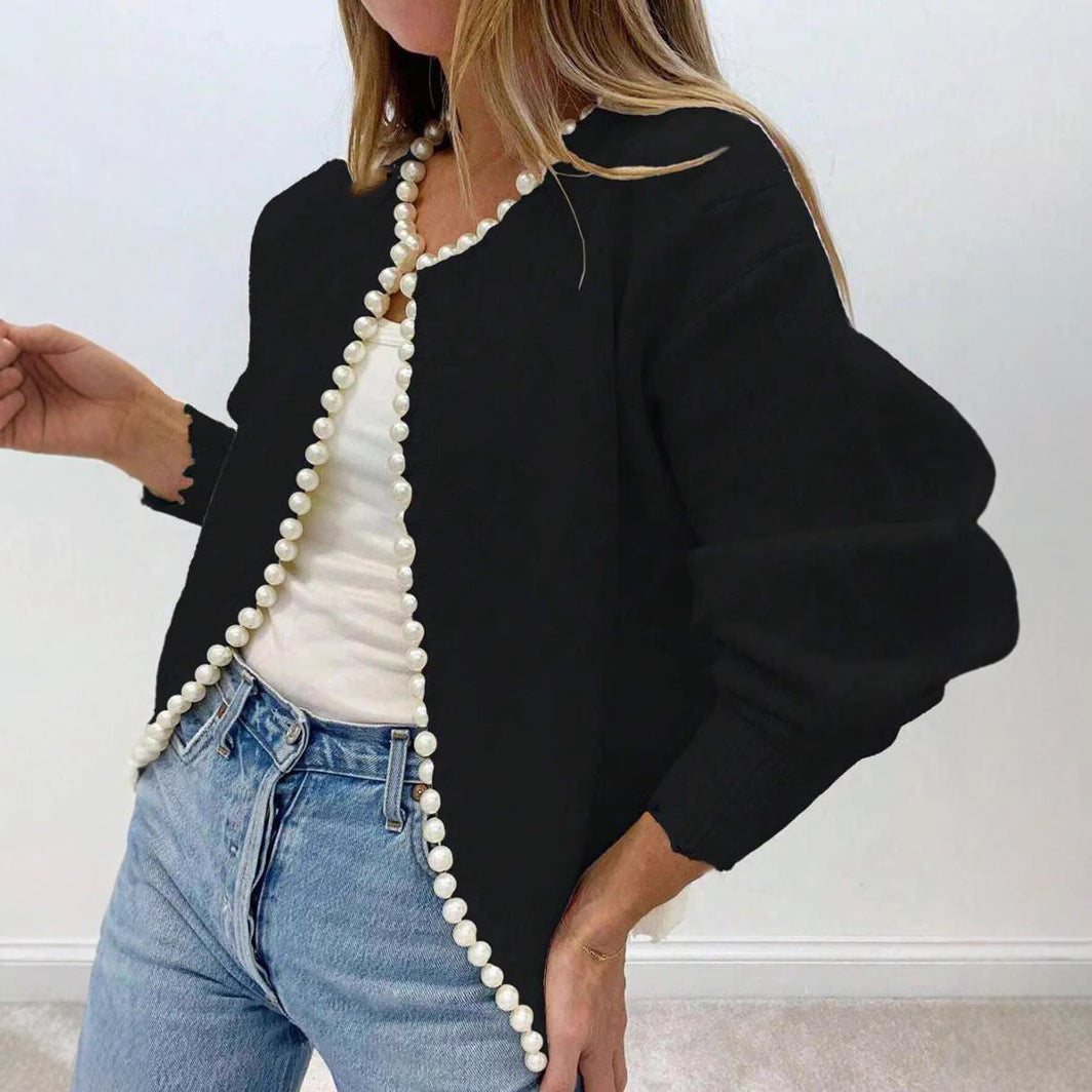 Lady cardigan with pearl decoration and chic stylish cut