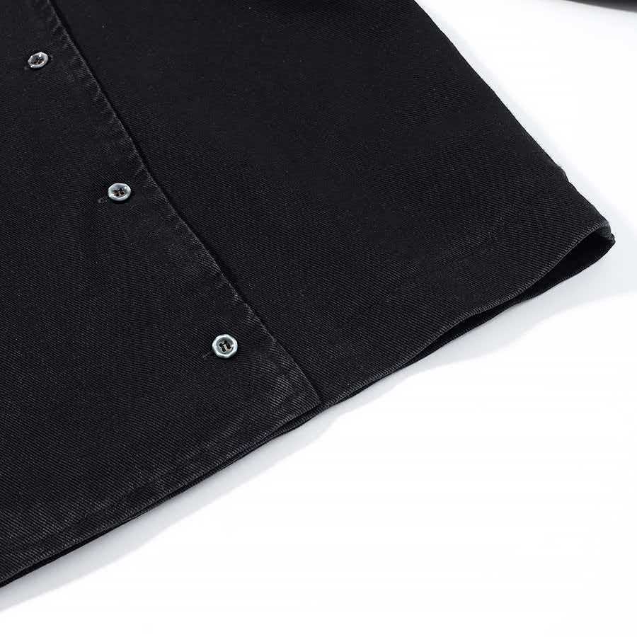 Veste en denim moderne pour femmes avec col asymétrique et boutons-pression pratiques Chic & Stil