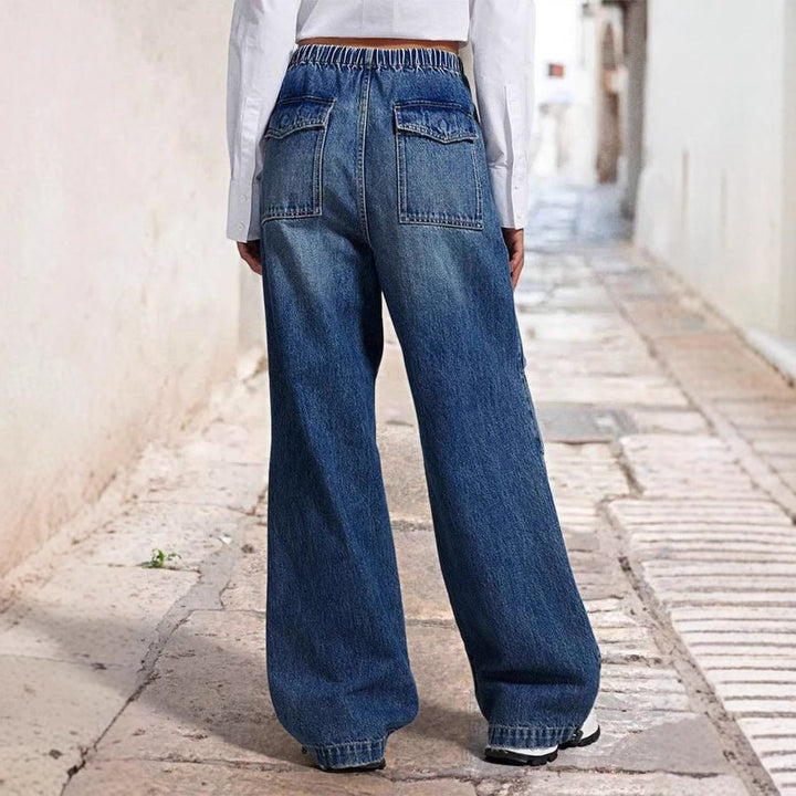 Comfortable wide jeans for women in a relaxed urban style Chic & Stil
