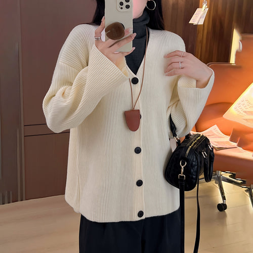 Cardigan en tricot épais pour femme avec des manches longues et une coupe décontractée Chic & Stil