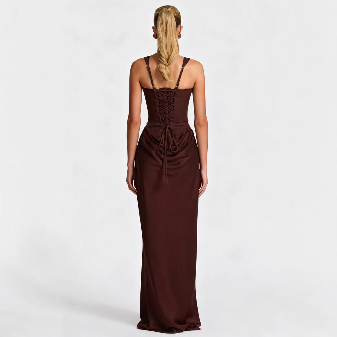 Women's Elegant and Figure-Hugging Evening Dress with Fully Lined Skirt Lune London