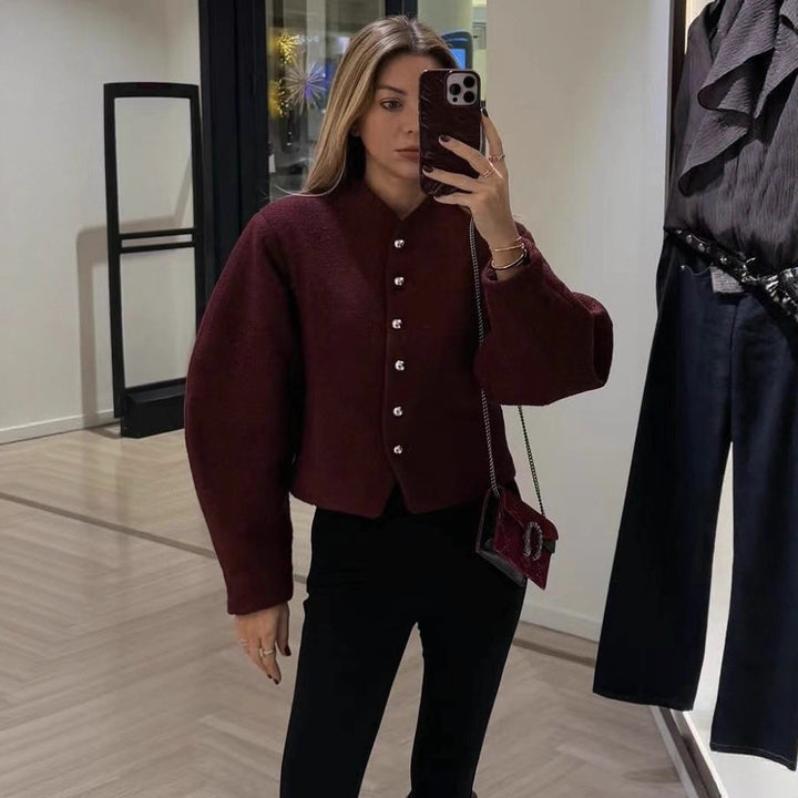 Elegant short jacket for women with button closure and modern fabric Lune London