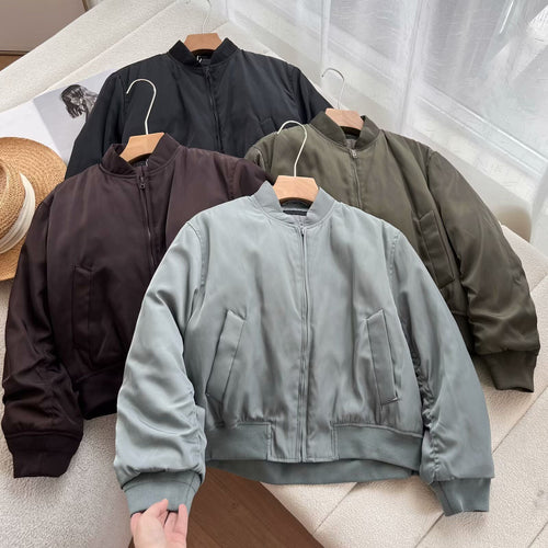 Veste bomber sportives pour femmes avec col montant et poches latérales confortables Chic & Stil