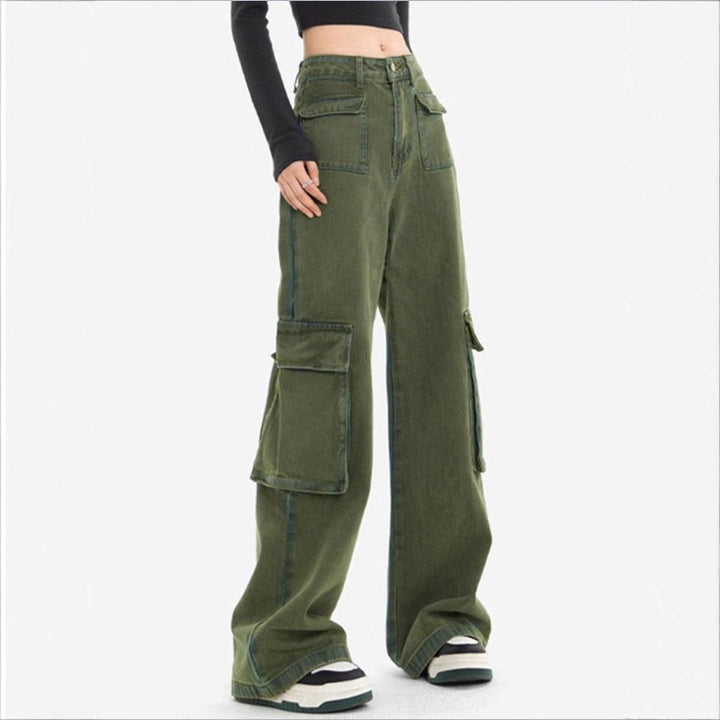 Women's high-waisted cargo jeans with wide leg, multiple flap pockets and straight cut Amarae