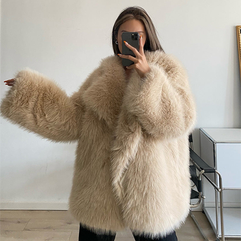 Women Cozy Chic Coat and Style
