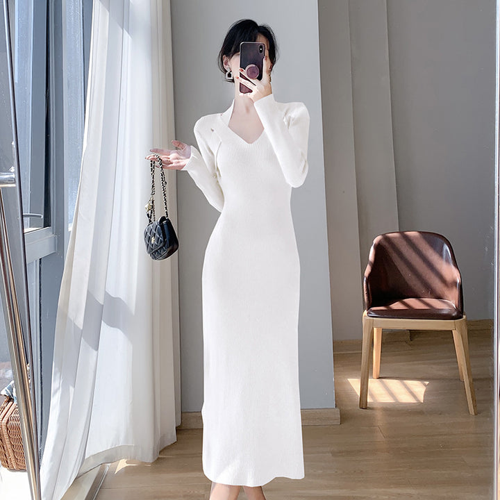 Robe en tricot pour femmes avec décolleté en V et fentes sur les côtés Chic & Stil