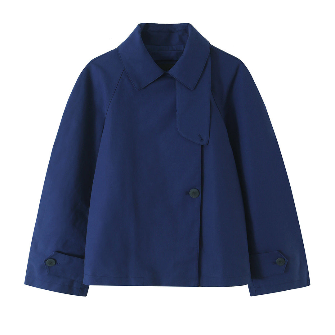 Ladies short jacket in boxy cut with concealed button placket and shirt collar Amarae