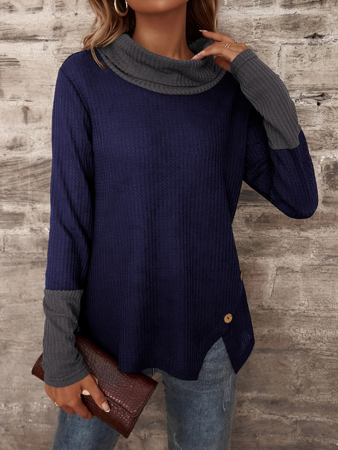 Woman Trendy top with asymmetrical hem and chic collar Lune London