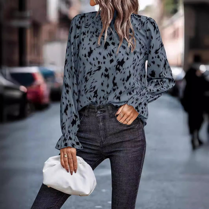 Women's blouse with ruffle collar and animal print Lune London