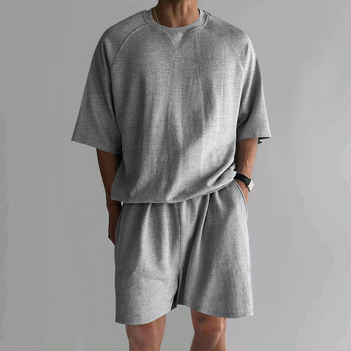 Comfortable sports suit for men with wide sleeves and an elastic waist Lune London