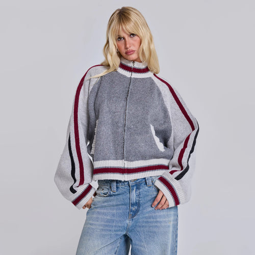 Women's stylish and comfortable knitted sweater with team emblem Chic & Stil