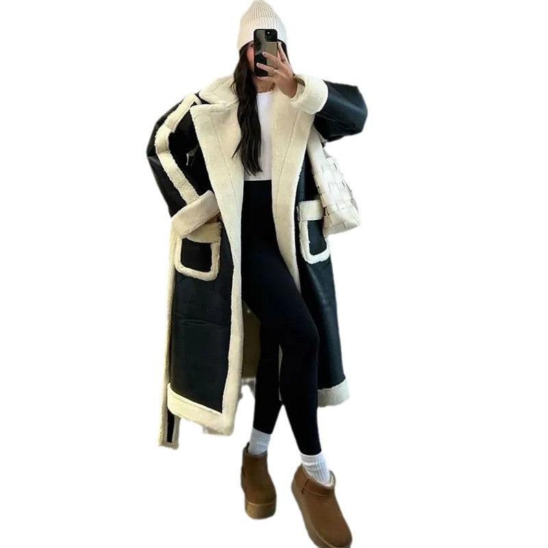 Long trendy coat for women with plush lining Lune London