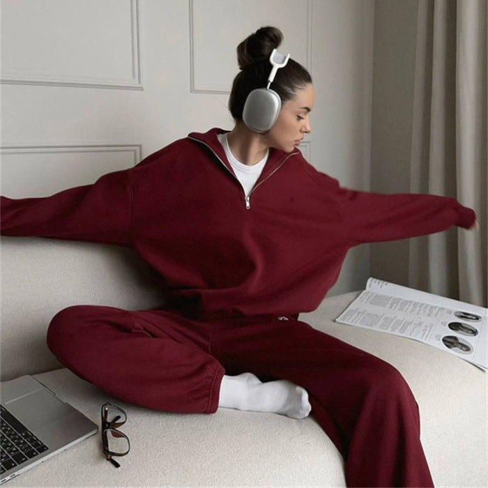 Women Fleece Sports Sweater with High Neck and Chic Zipper