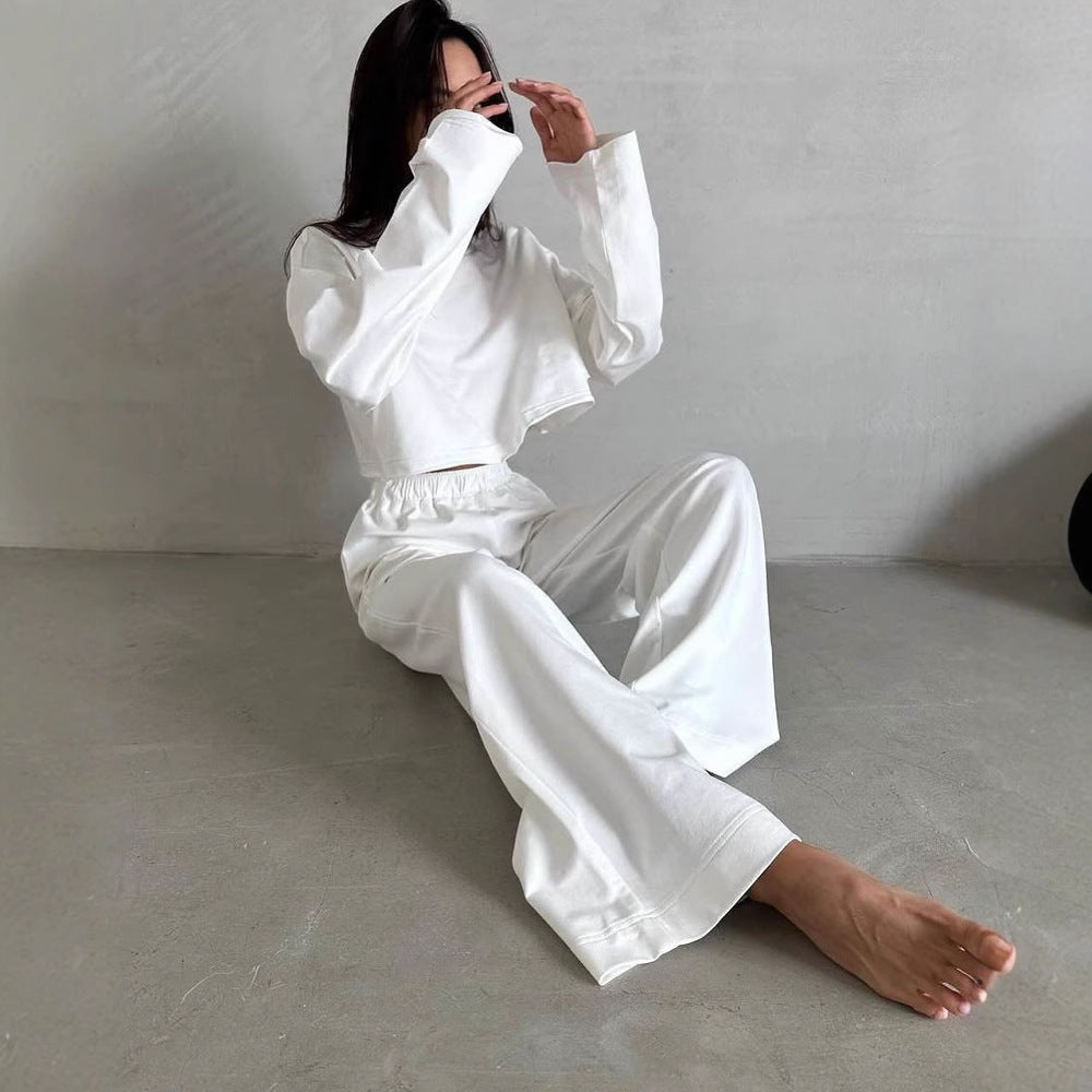 Women casual cropped top and wide leisure pants Lune London