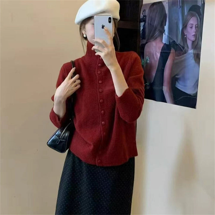 Pull en maille pour femme avec col montant et détail de bouton Chic & Stil