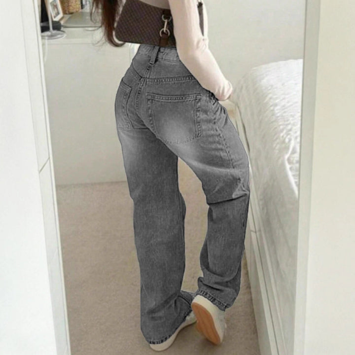 Women's High-Waisted Loose Destroyed Jeans with Straight Leg Amarae