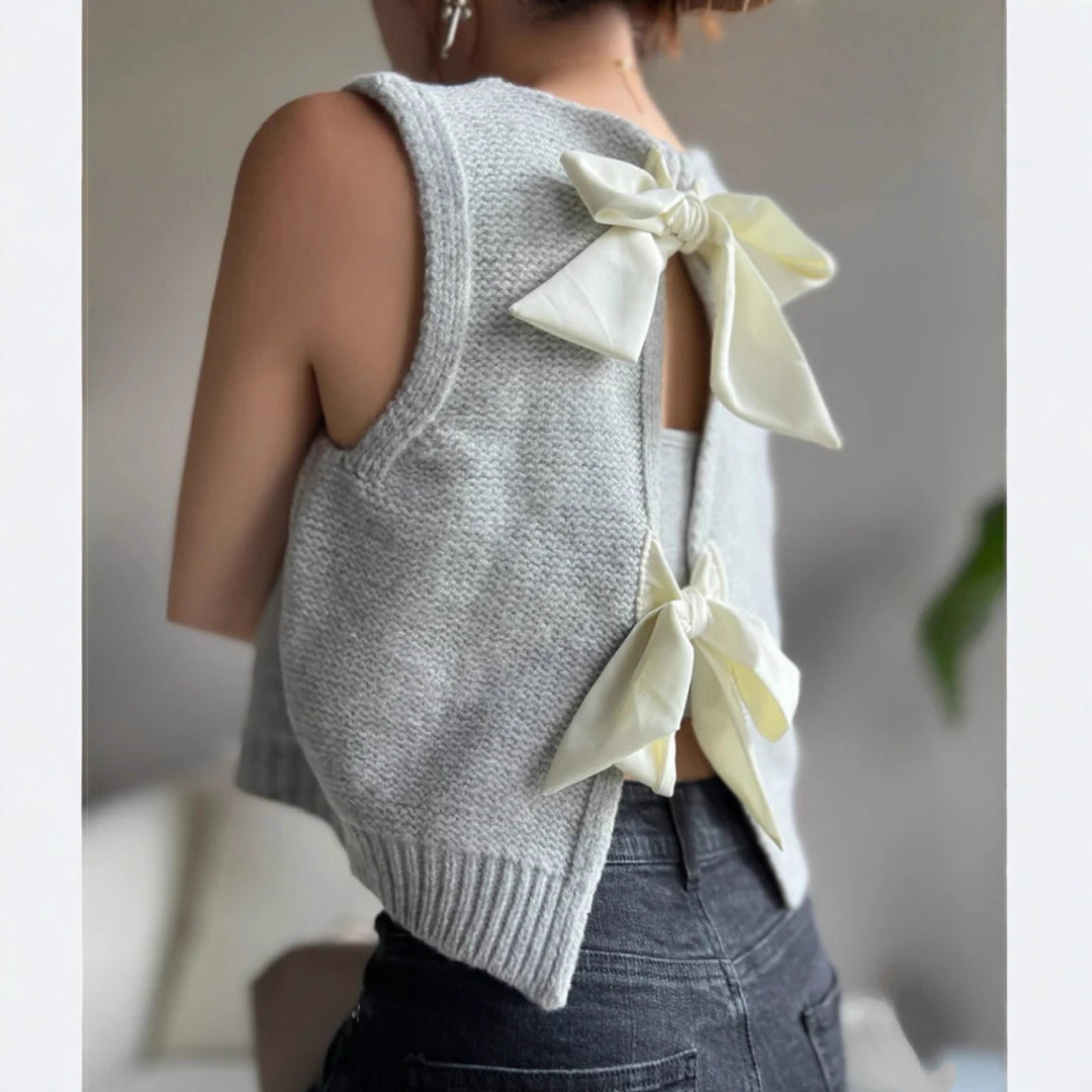 Knitted T-shirt for women with decorative knots Lune London