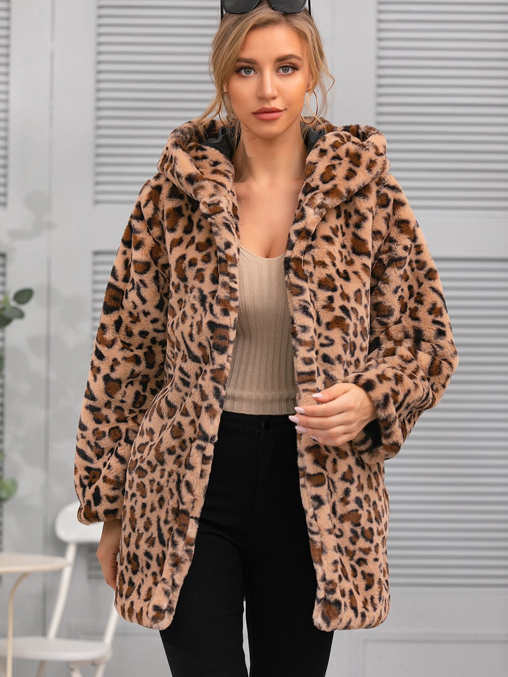 Amarae | Women's cozy oversized jacket with elegant leopard pattern