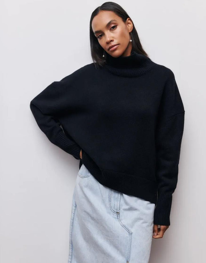 Women's Cozy Turtleneck Sweater Lune London