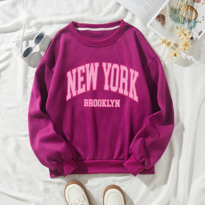 Women's casual sweater with striking NYC print Chic & Stil