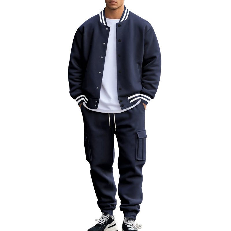 Sporty bomber jacket for men and chic cargo training pants