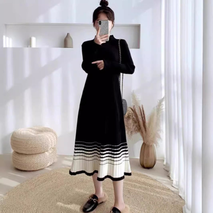Fluid maxi dress for women with pleated details and contrasting hem Lune London