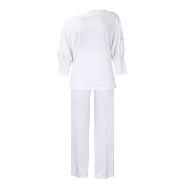 Woman Elegant set with a beautiful one-shoulder top and wide pants Lune London