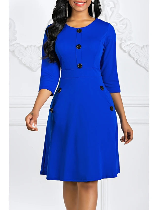 Classic three-quarter sleeve dress for women with buttoned details Lune London