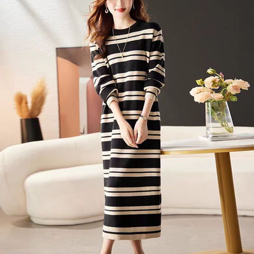 Robe tricotée à manches longues pour femmes avec un motif rayé moderne et une coupe confortable Chic & Stil