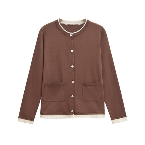 Ladies Comfortable Knit Jacket with Chic Pockets and Style