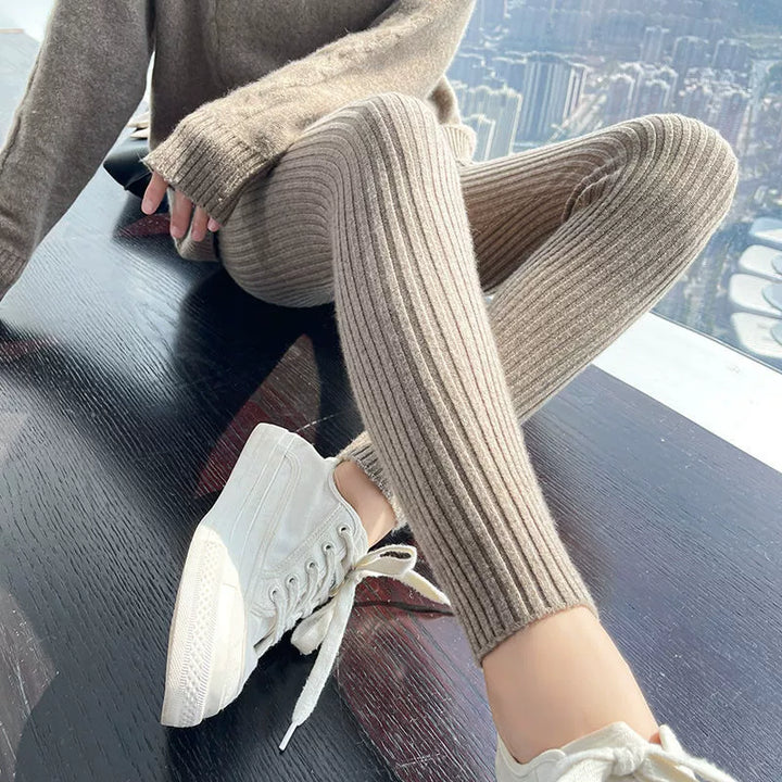 Ribbed leggings for women with high waist and fine texture Lune London