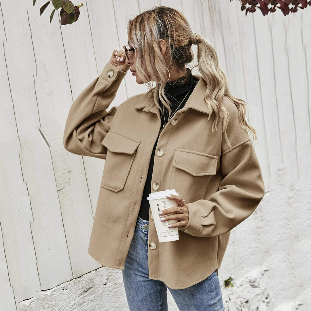 Ladies elegant oversized jacket with applied pockets and fashionable collar Lune London
