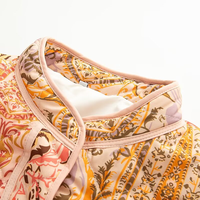 Veste matelassée à motifs floraux pour femmes Chic & Stil