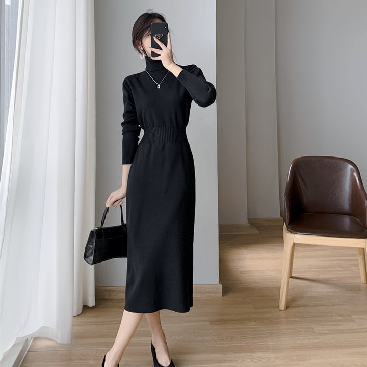Robe tricotée pour femmes avec col montant et silhouette ajustée Chic & Stil