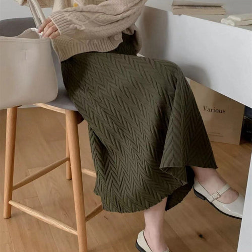 Jupe midi élégante pour femmes avec motif en chevrons texturé Chic & Stil