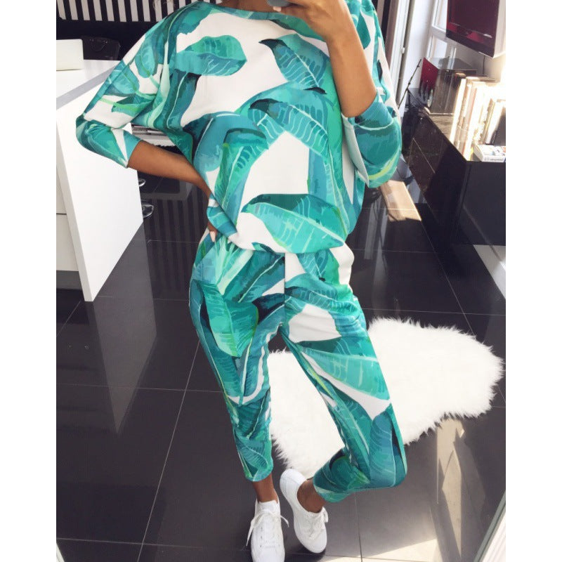Ladies leisure set with floral pattern Amarae