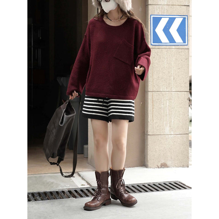 Women's cozy relaxed pullover with diagonally placed pocket Amarae