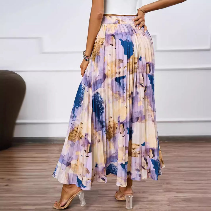 Maxi skirt for women with pleated details and floral design Chic & Stil