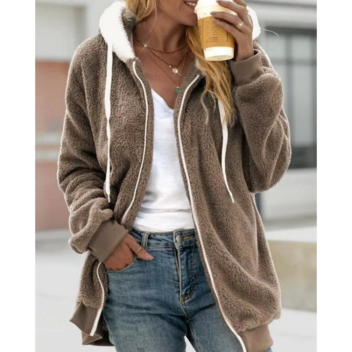 Women's Oversized Sherpa Zip Jacket with Contrast Collar, Ribbed Cuffs, and Drawstring Amarae