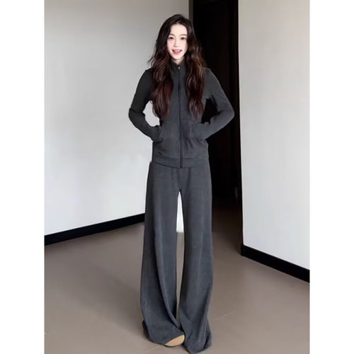 Women's Sporty Fleece Tracksuit Set with Loose Fit and High Collar Chic & Stil