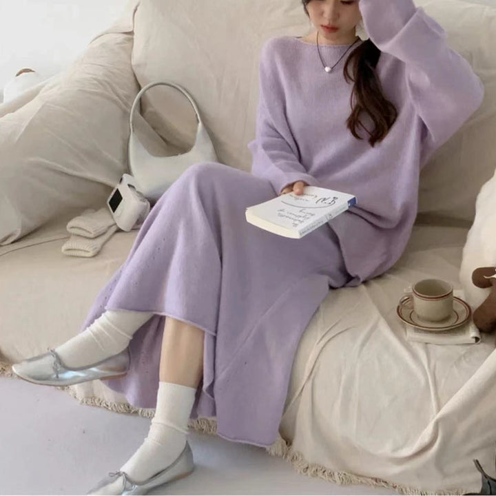Robe tricot femme à épaules dénudées en style décontracté avec coupe fluide Chic & Stil
